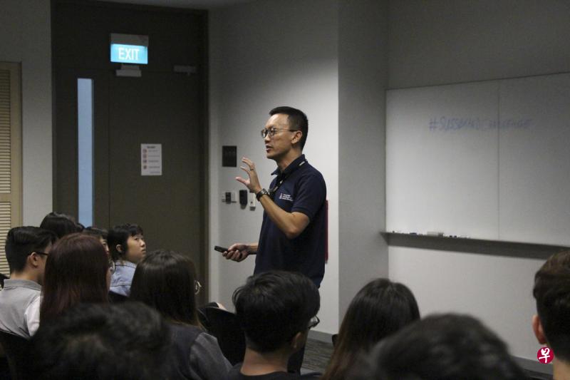 黄向洋目前在新跃社科大学商学院担任高级讲师(受访者提供)