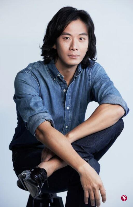 戚玉武宅在家当起装修督工,与白薇秀当陪读父母.(档案照)