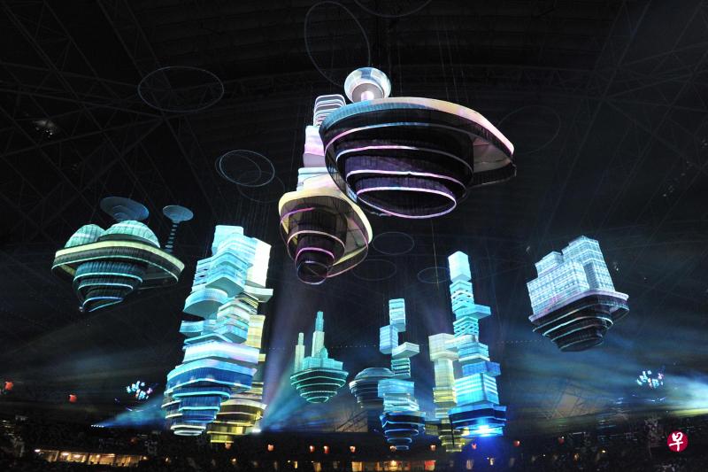 国庆庆典 三维投影映射技术点亮"空中城市"