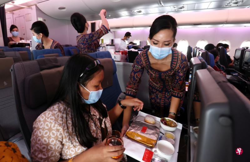 10月新加坡航空公司推出一系列体验和服务,包括在restaurant a380