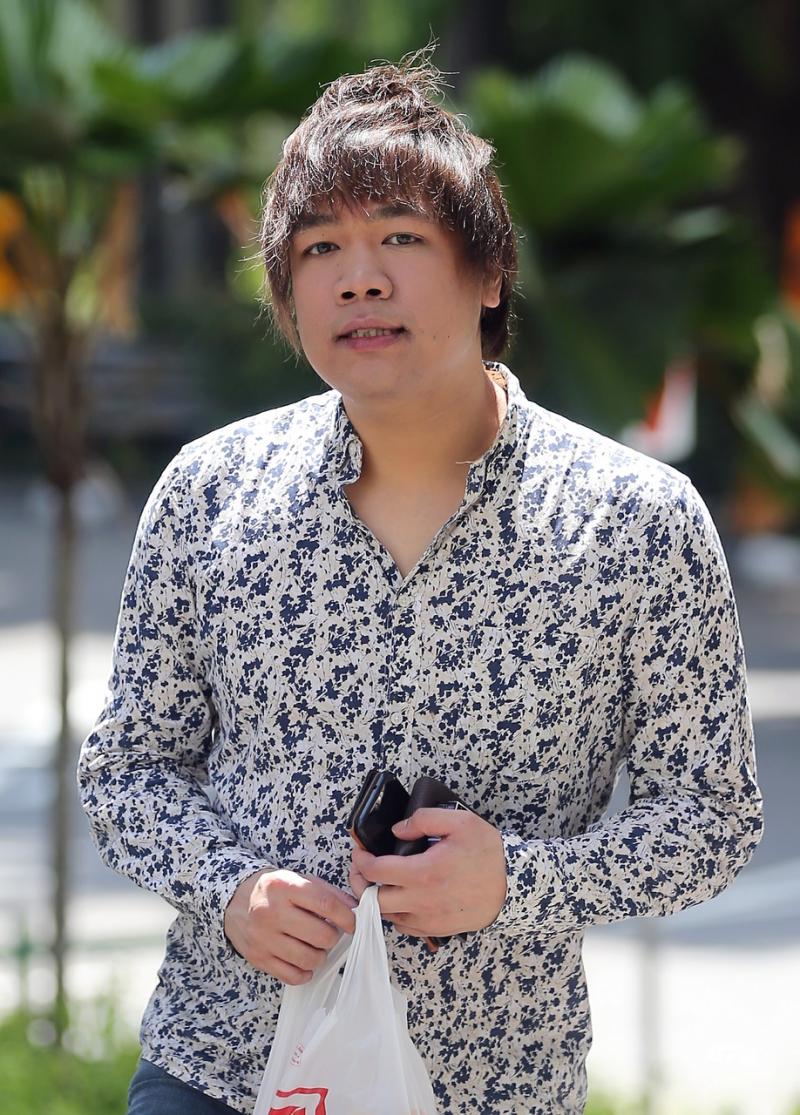 第三次违反个人保护令,骚扰并辱骂母亲的谢志伟(29岁,昨日被判坐牢